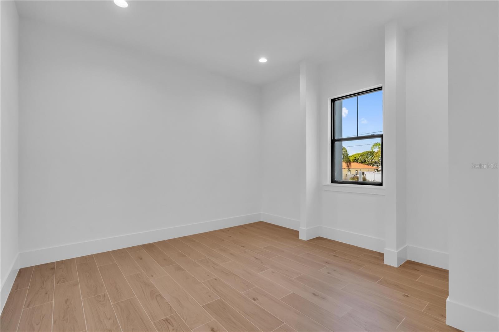 7125 WESTMORELAND DR