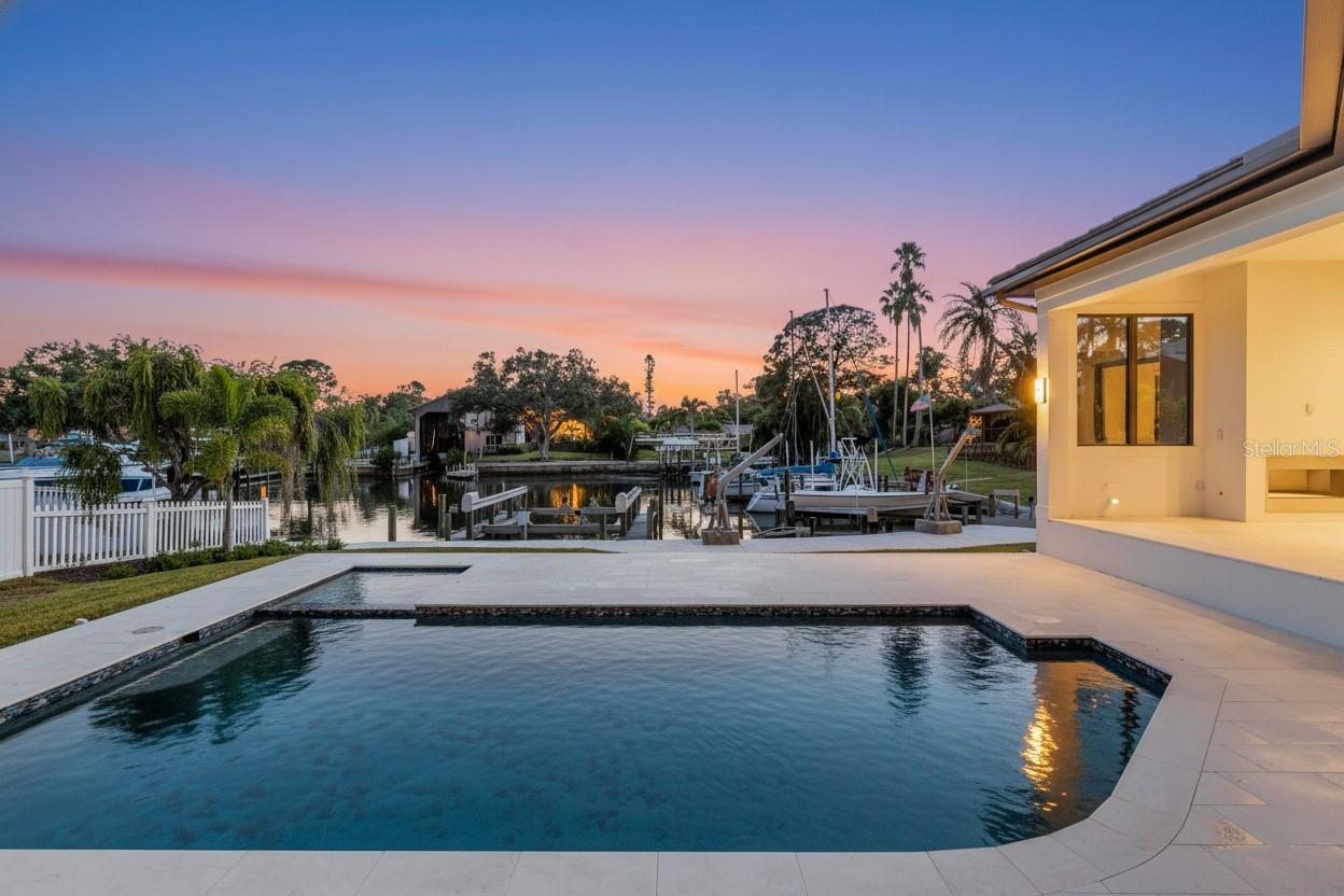 7125 WESTMORELAND DR