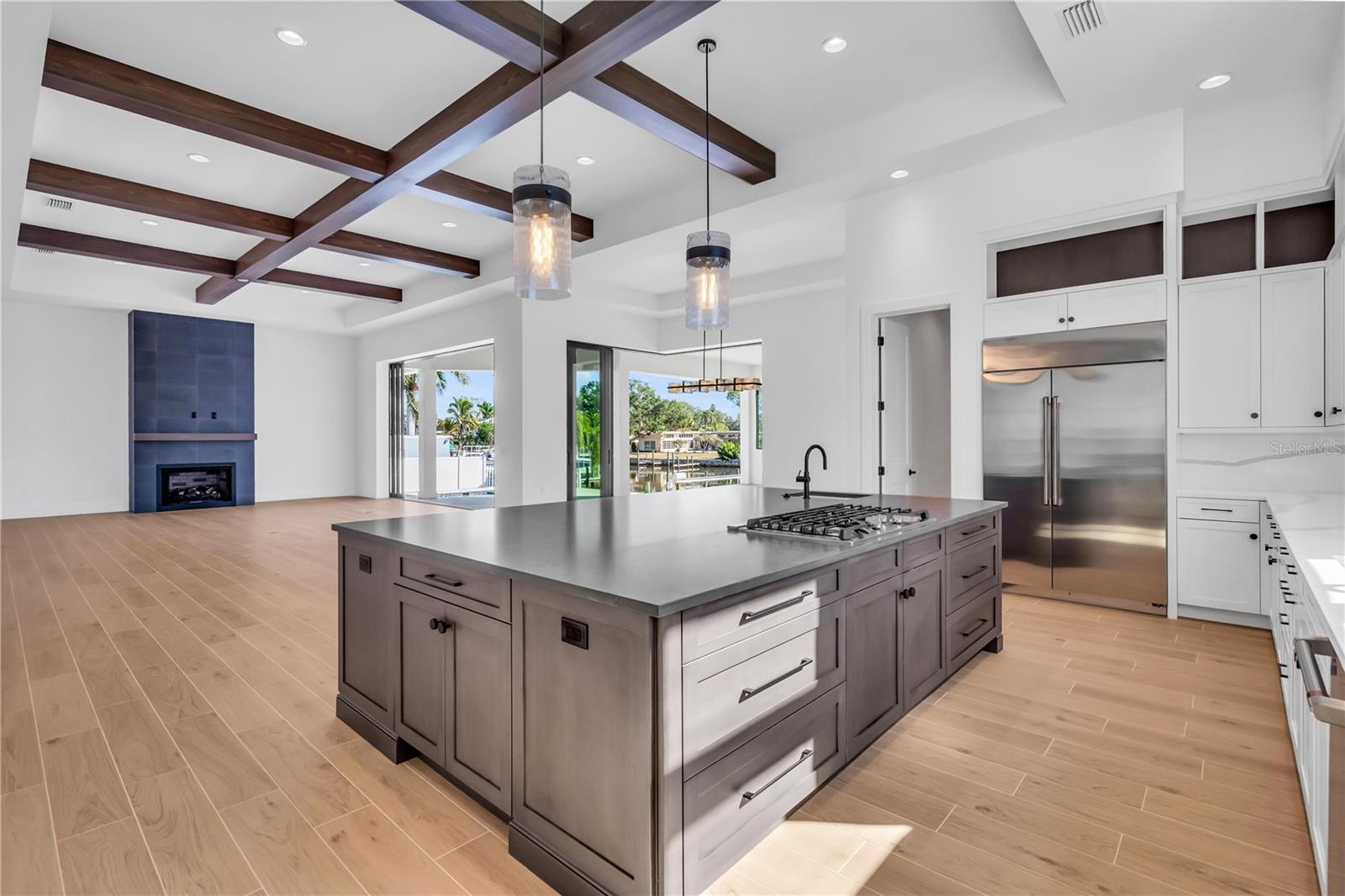 7125 WESTMORELAND DR