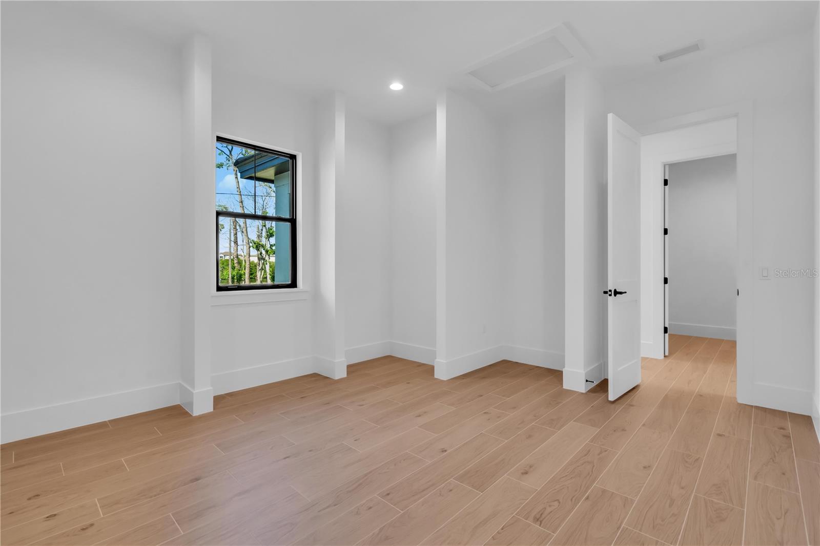 7125 WESTMORELAND DR