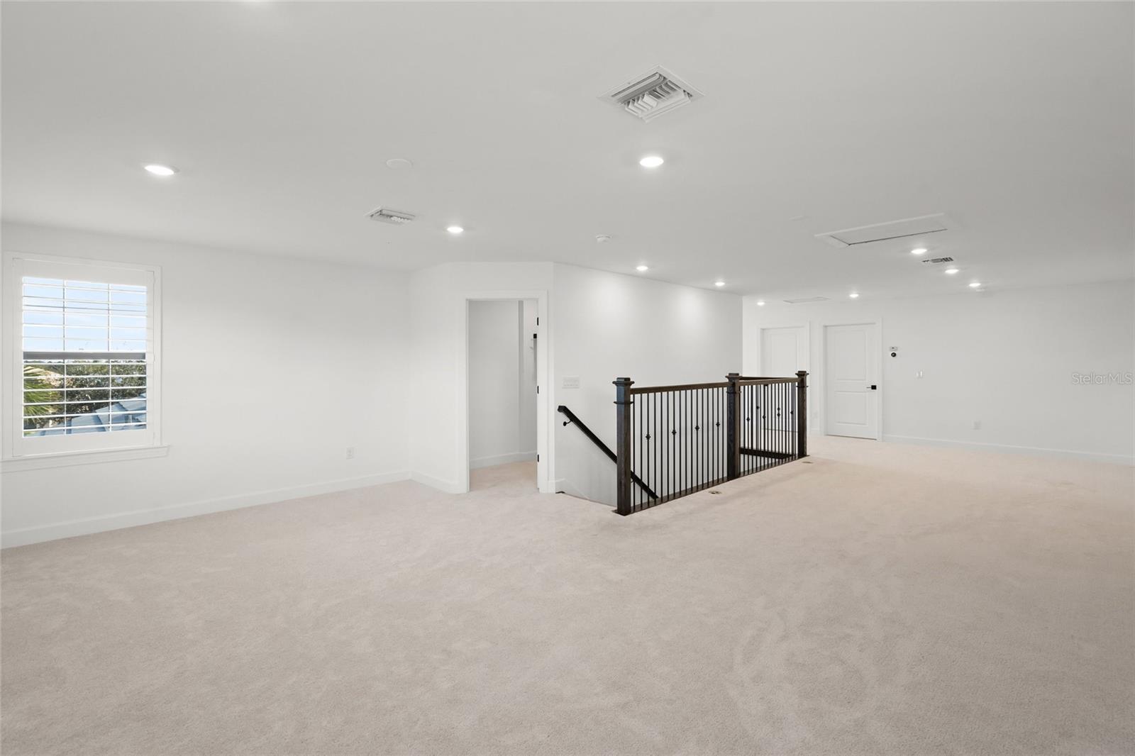 7765 GRANDE SHORES DR