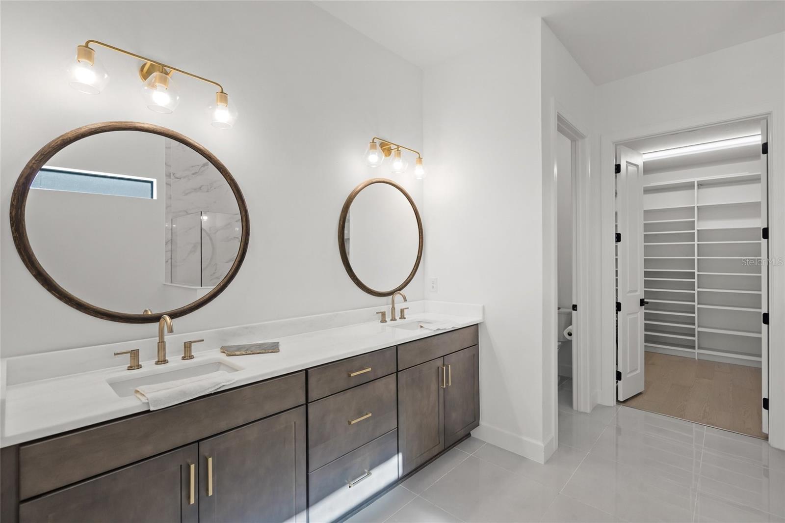 7765 GRANDE SHORES DR