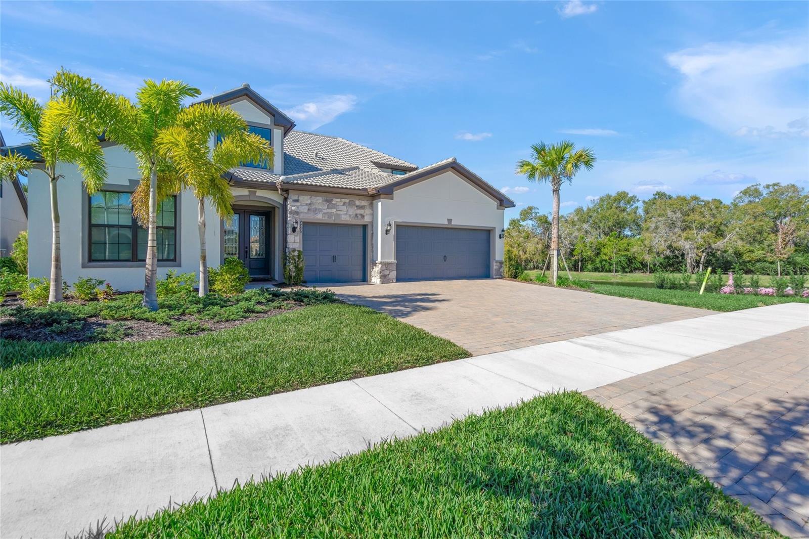 7765 GRANDE SHORES DR