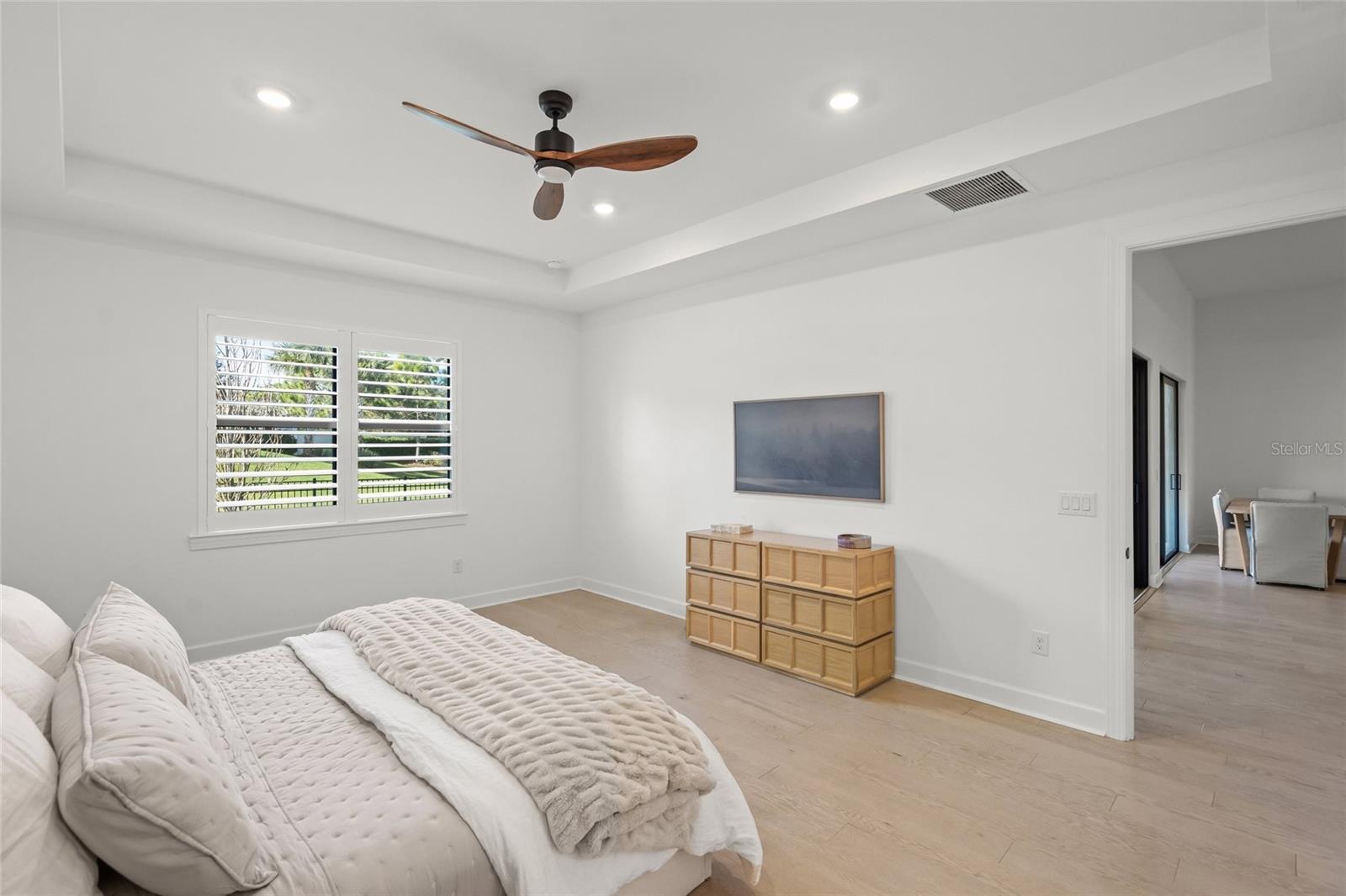 7765 GRANDE SHORES DR