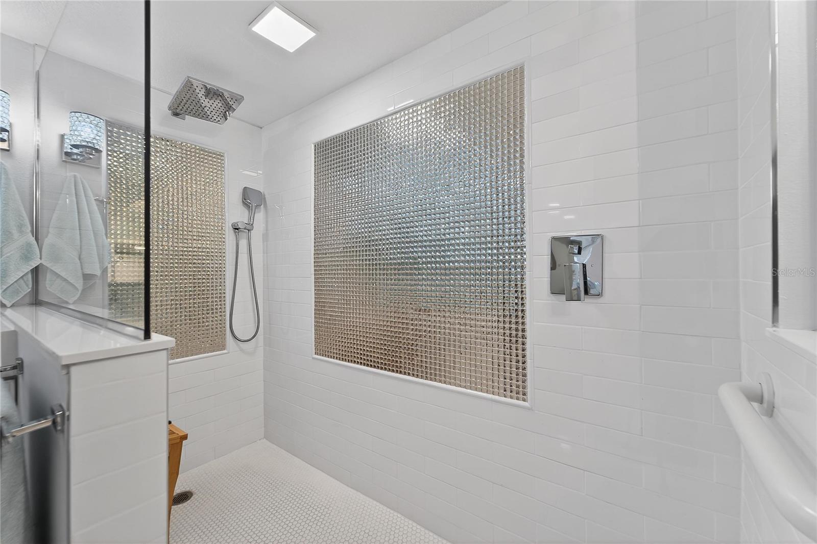 513 BAYPORT WAY #513