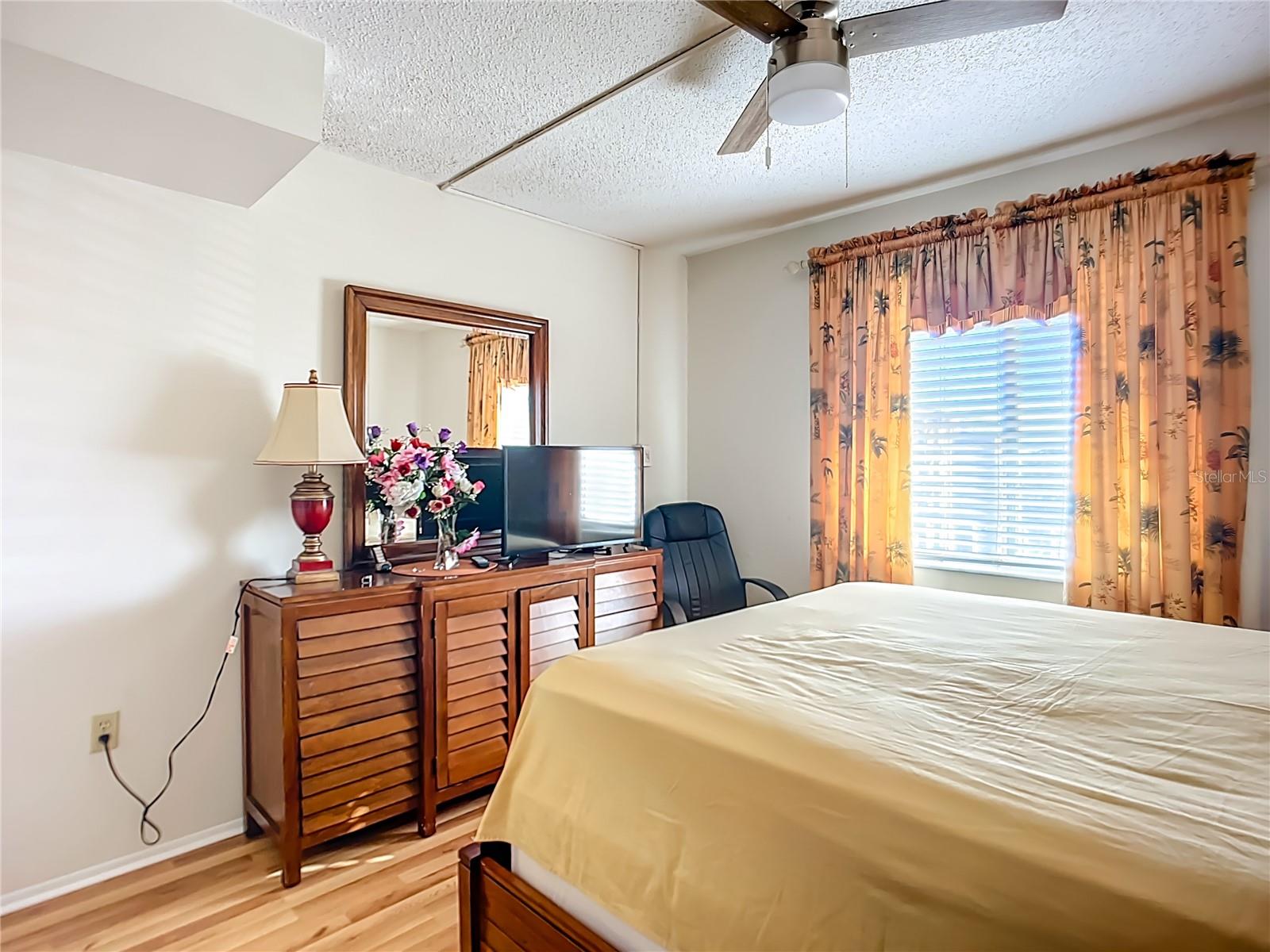 3785 LAKE BAYSHORE DR #H-405