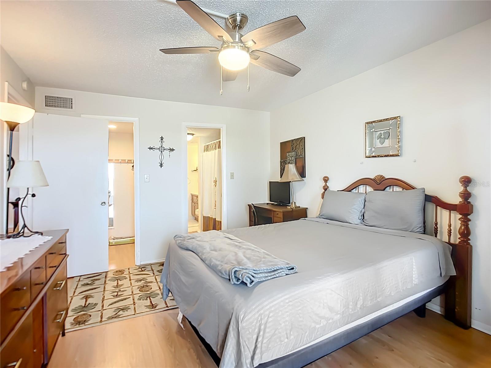 3785 LAKE BAYSHORE DR #H-405