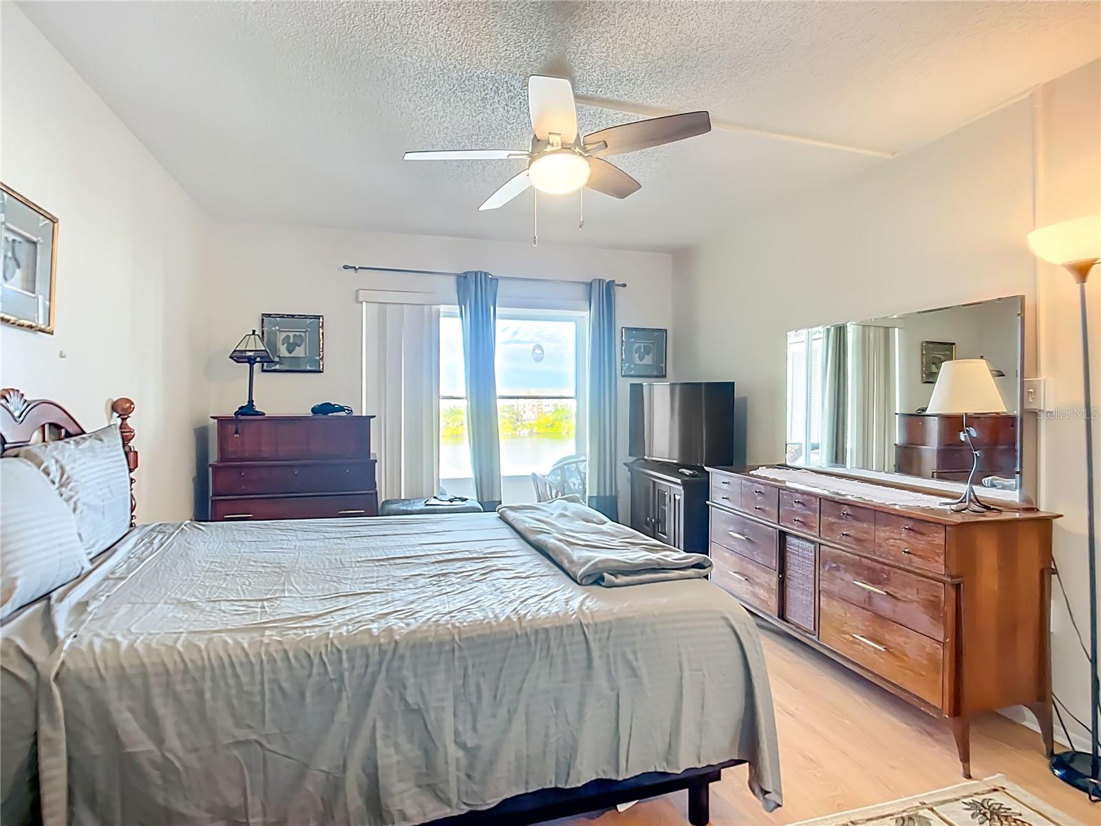 3785 LAKE BAYSHORE DR #H-405