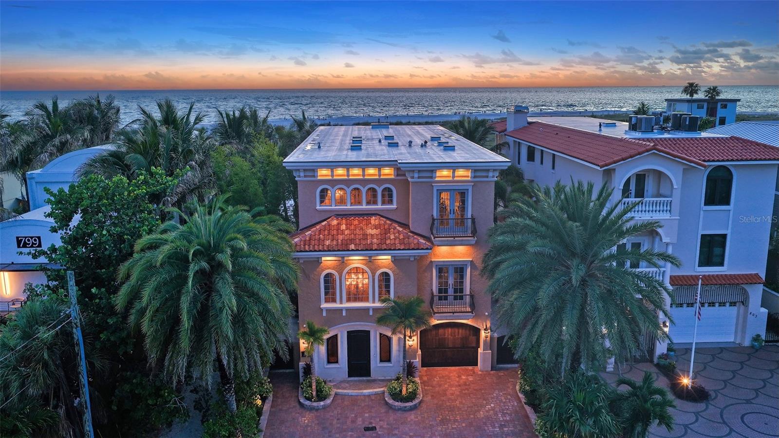 801 N SHORE DR