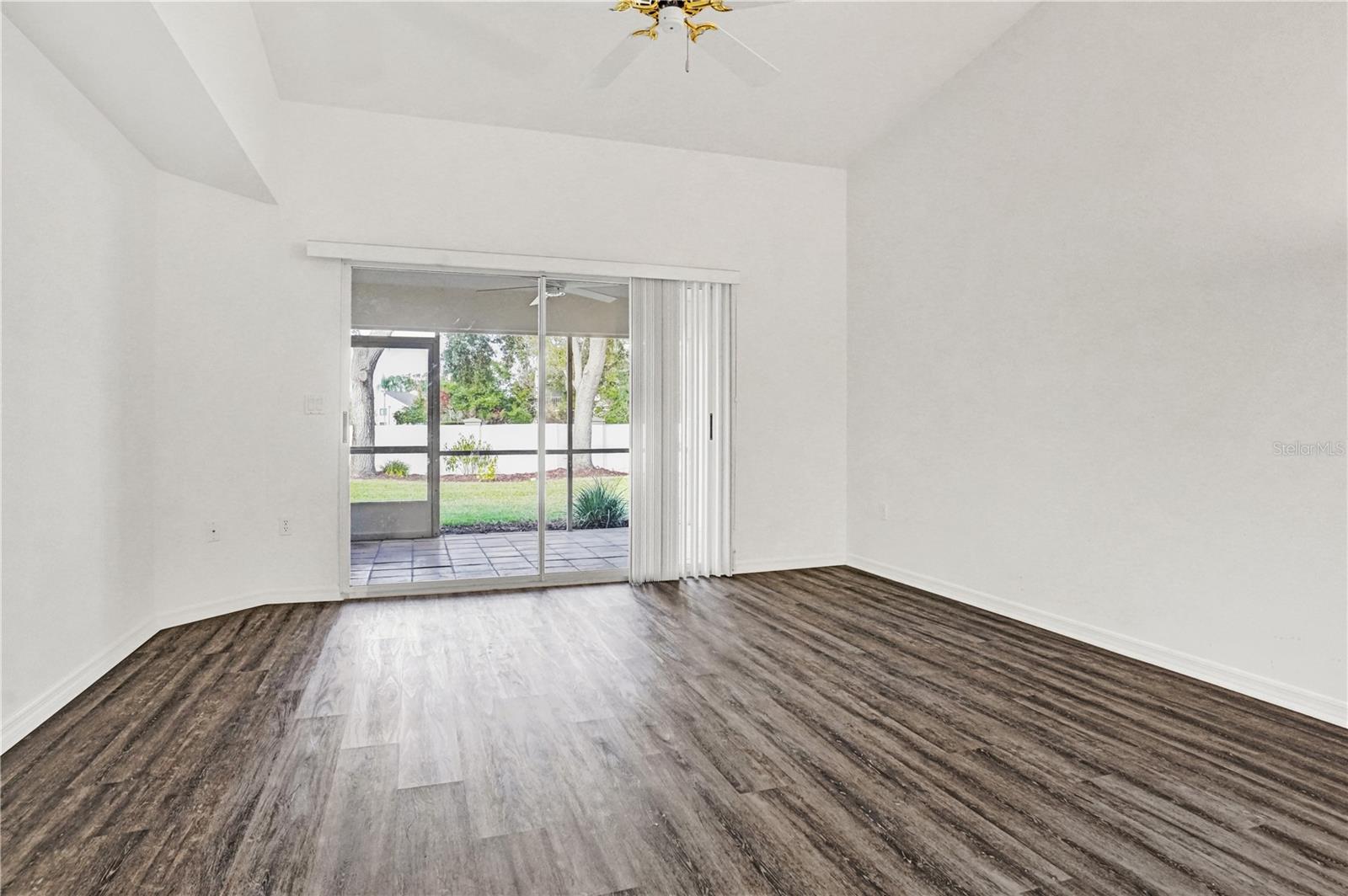 6228 COUNTRY CLUB WAY