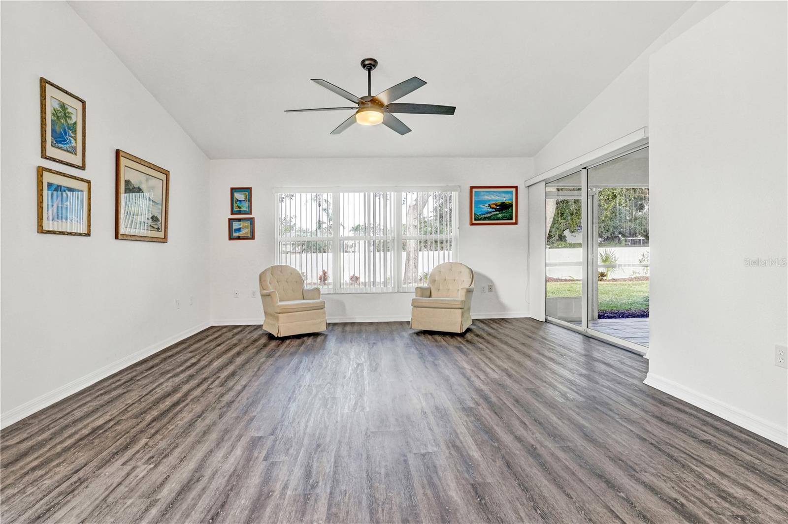 6228 COUNTRY CLUB WAY