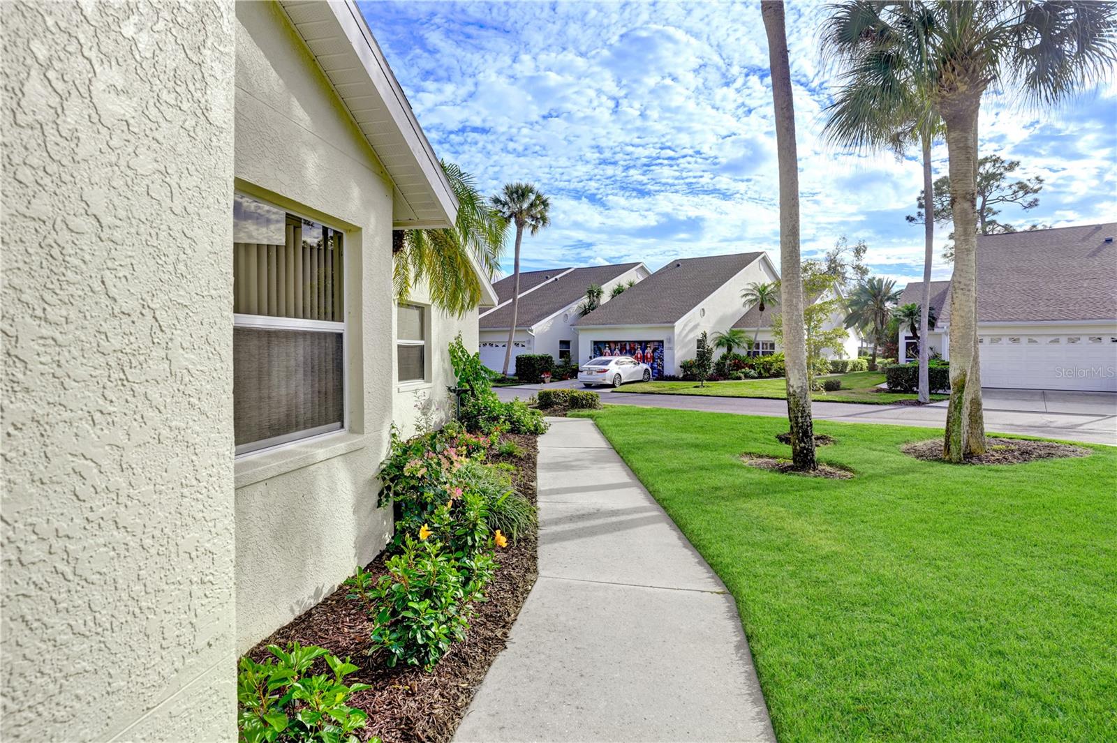 6228 COUNTRY CLUB WAY