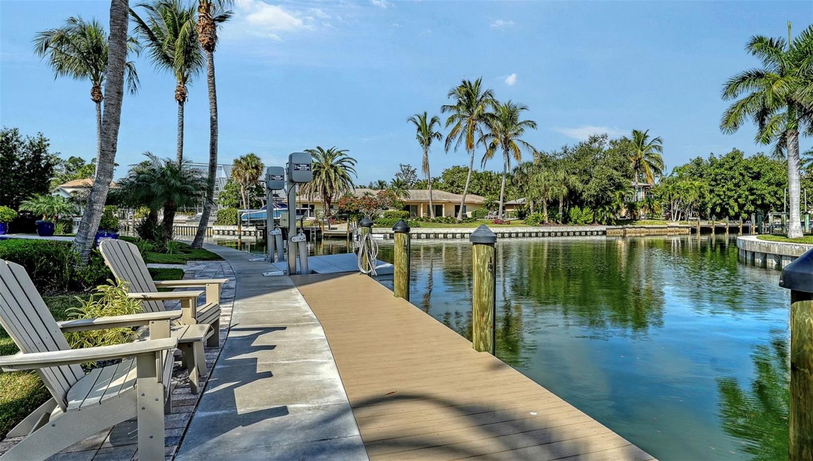 750 SIESTA KEY CIR