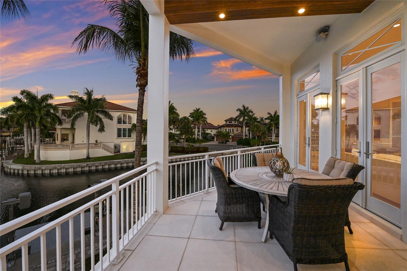 750 SIESTA KEY CIR