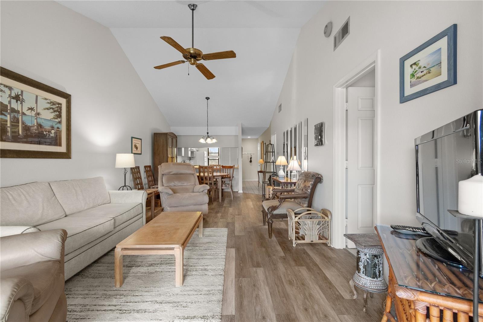 922 CAPRI ISLES BLVD #217