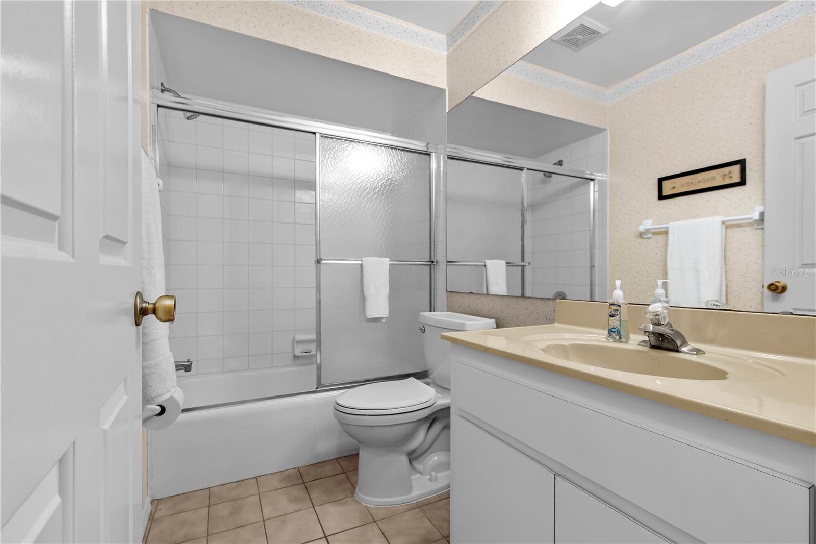 922 CAPRI ISLES BLVD #217