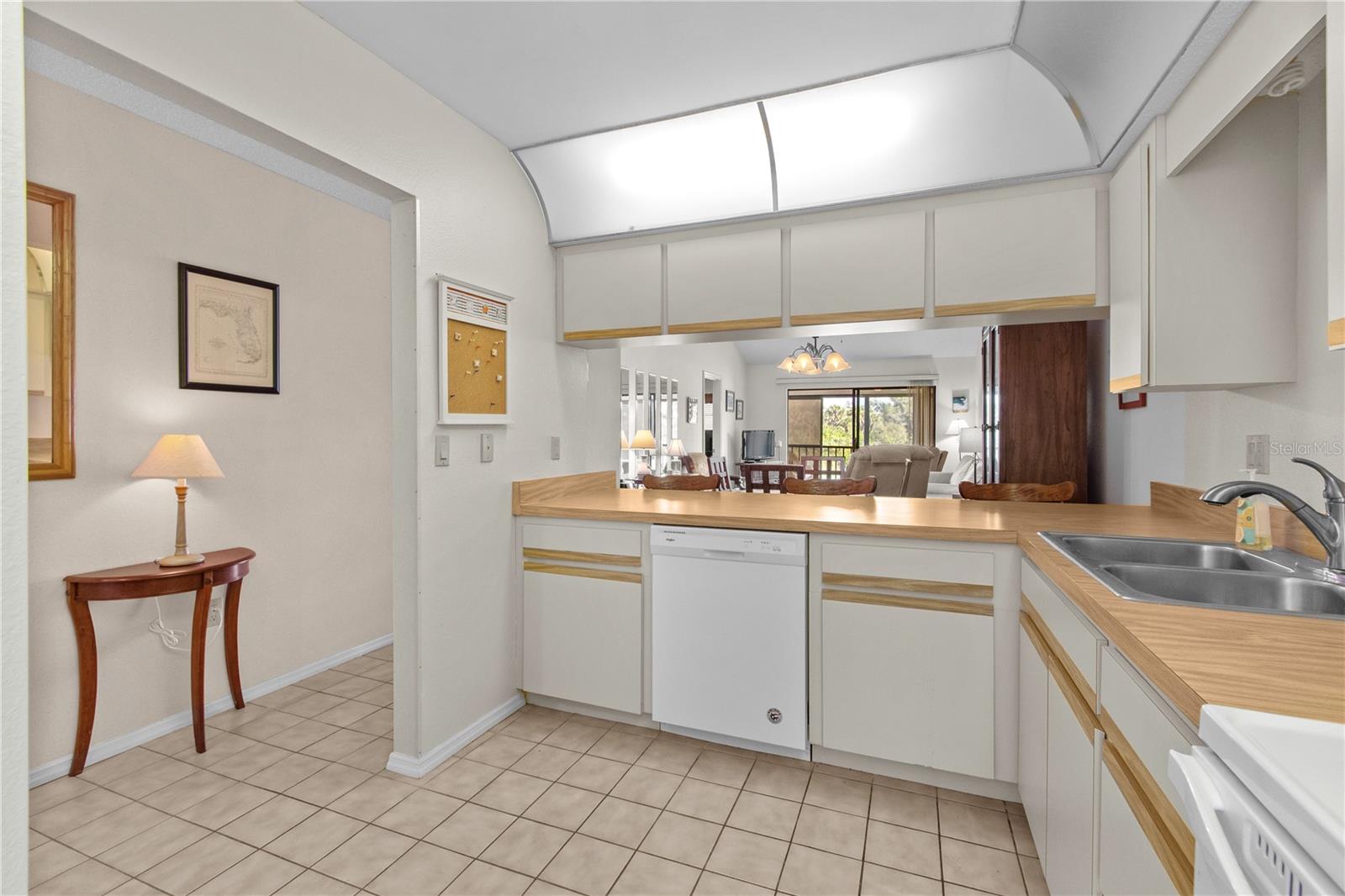 922 CAPRI ISLES BLVD #217