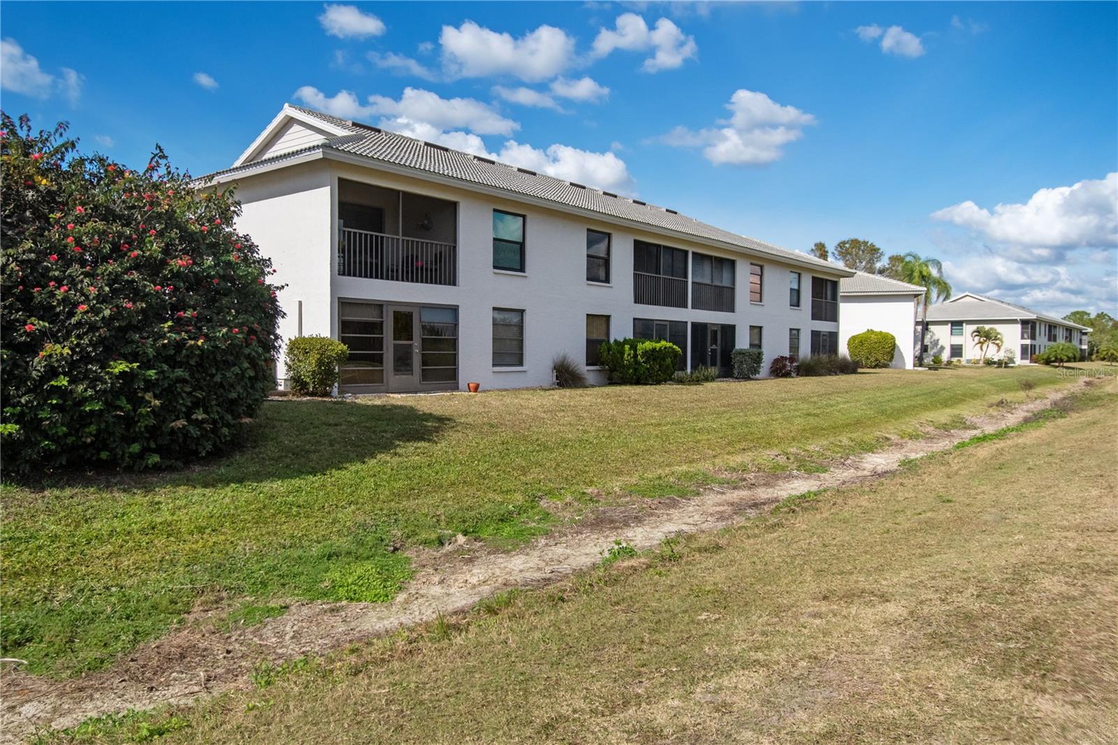 922 CAPRI ISLES BLVD #217