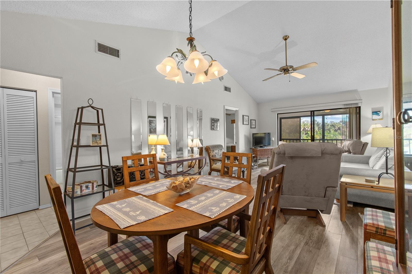 922 CAPRI ISLES BLVD #217