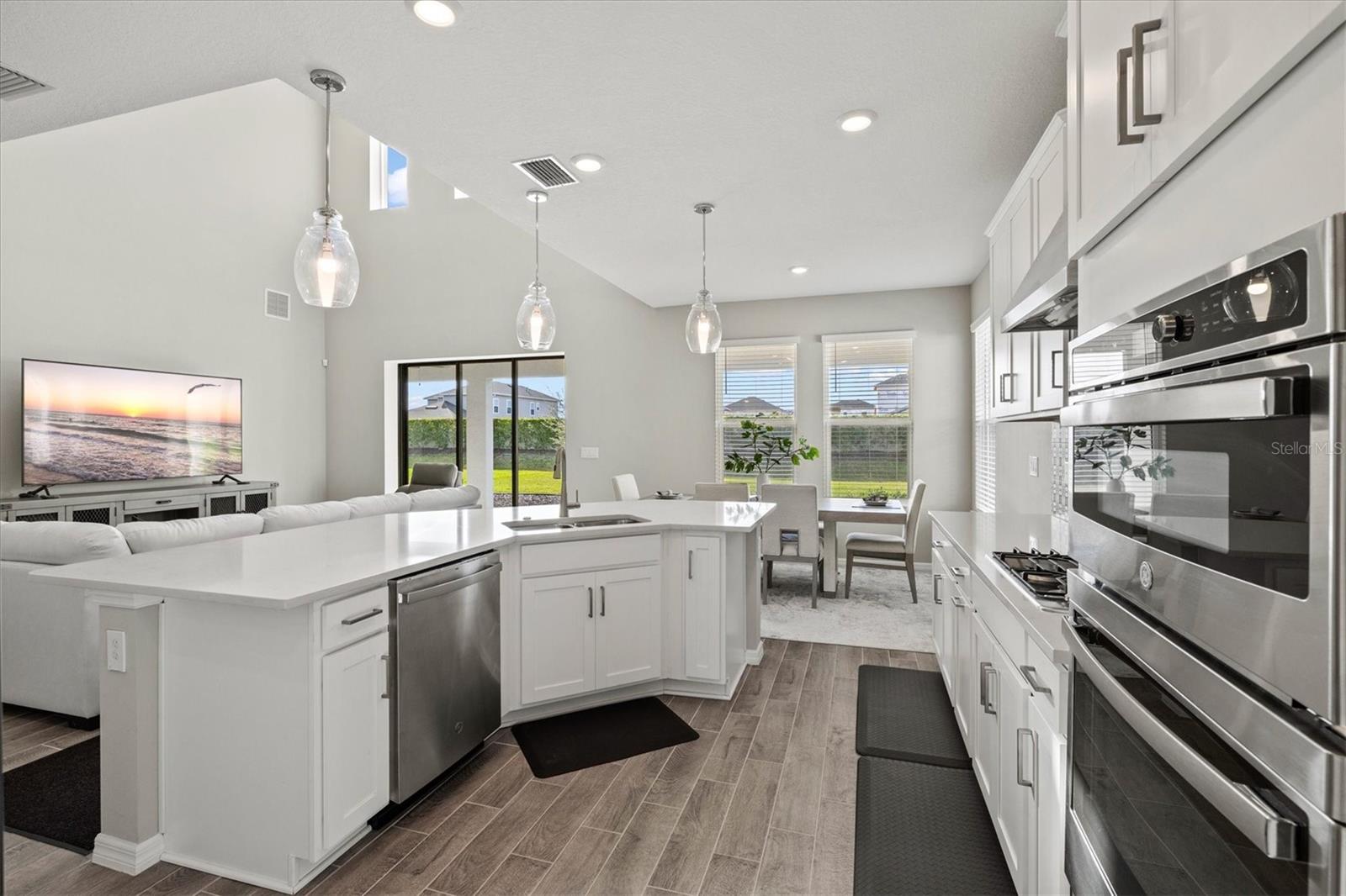 9312 TEQUILA SUNRISE DR