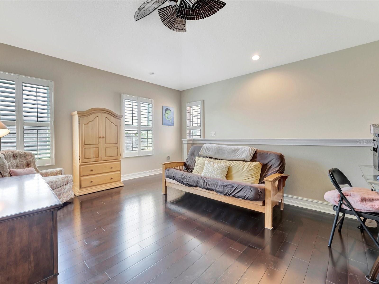 4731 BALBOA PARK LOOP W