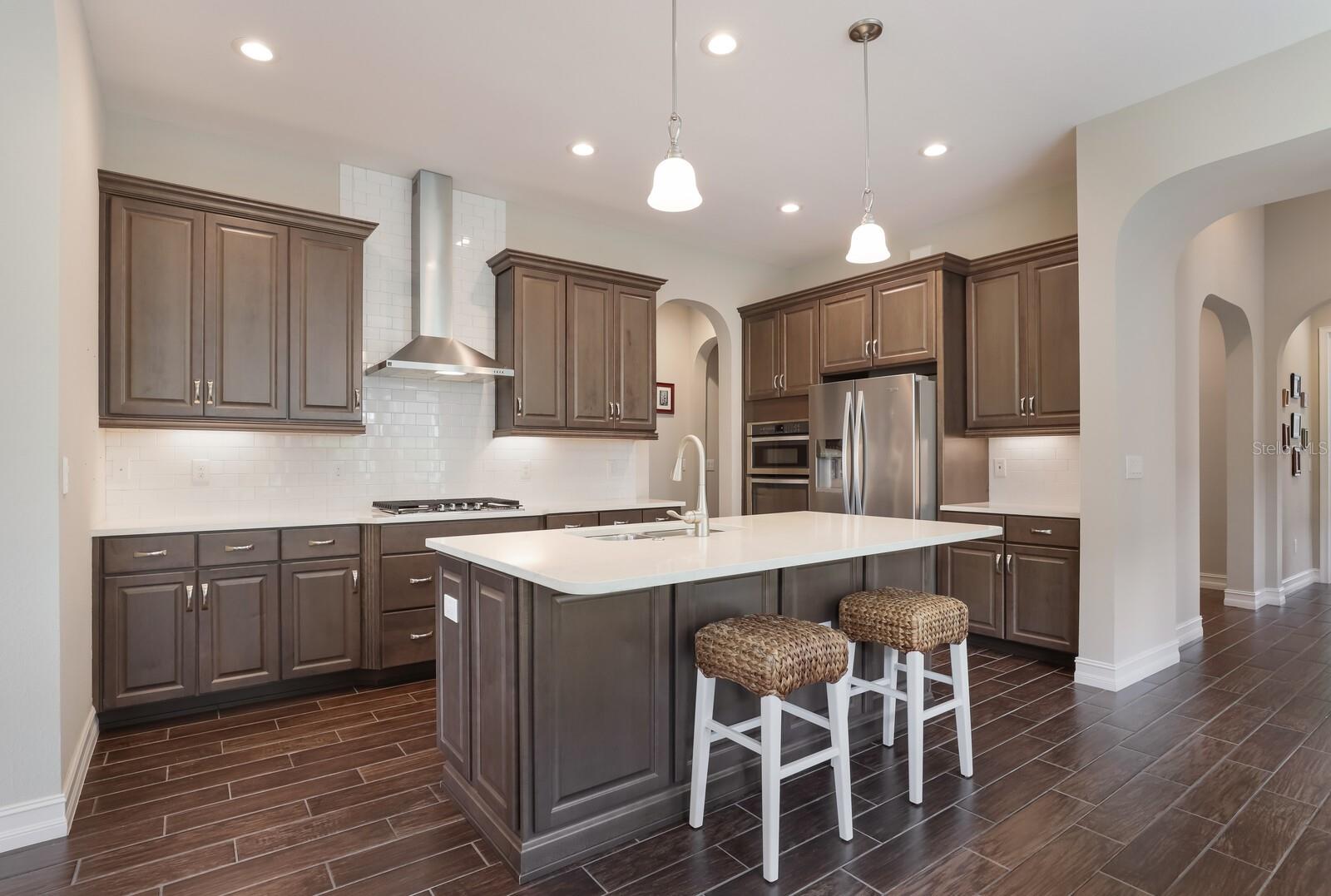 2402 STARWOOD CT