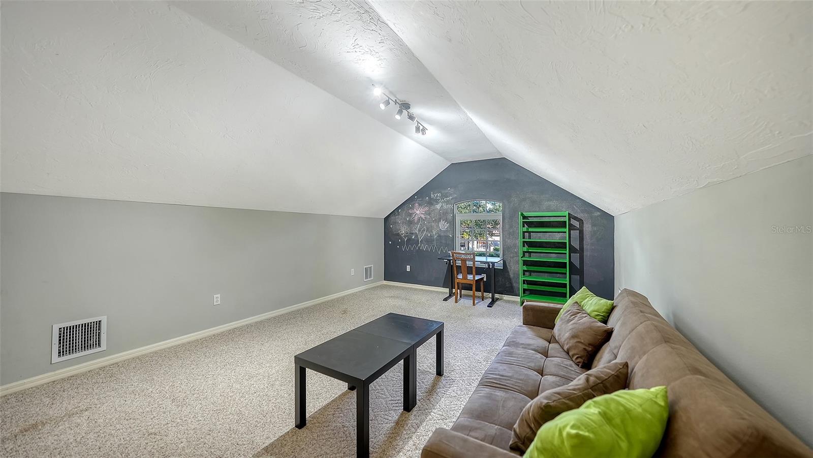 9506 ROYAL CALCUTTA PL