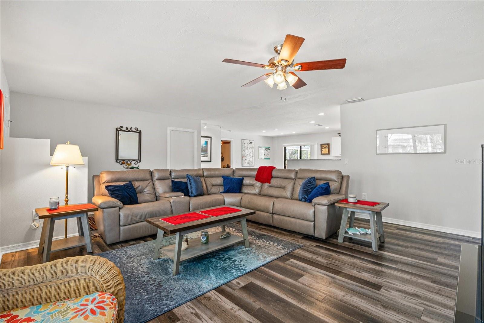 4132 PRAIRIE VIEW DR