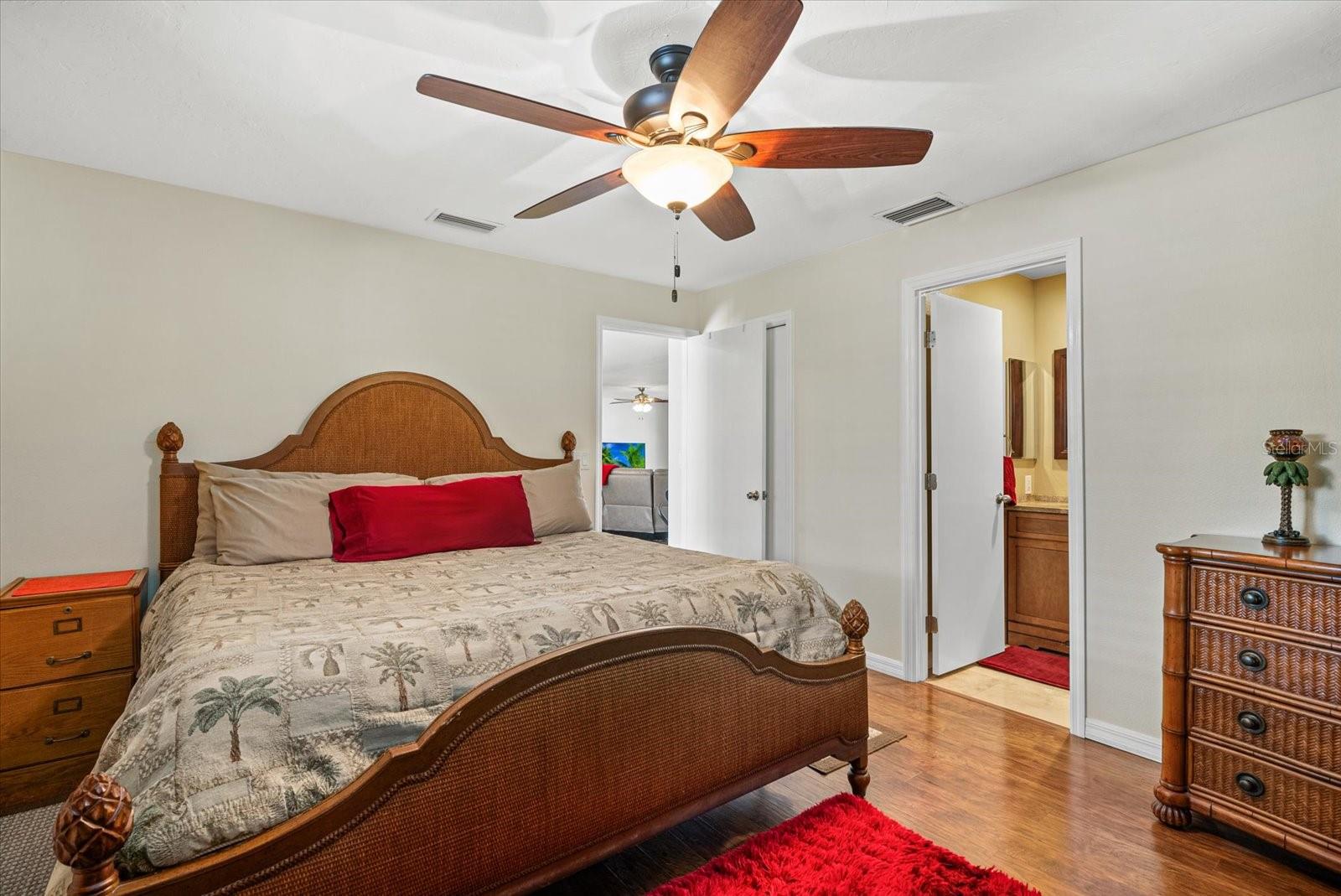 4132 PRAIRIE VIEW DR