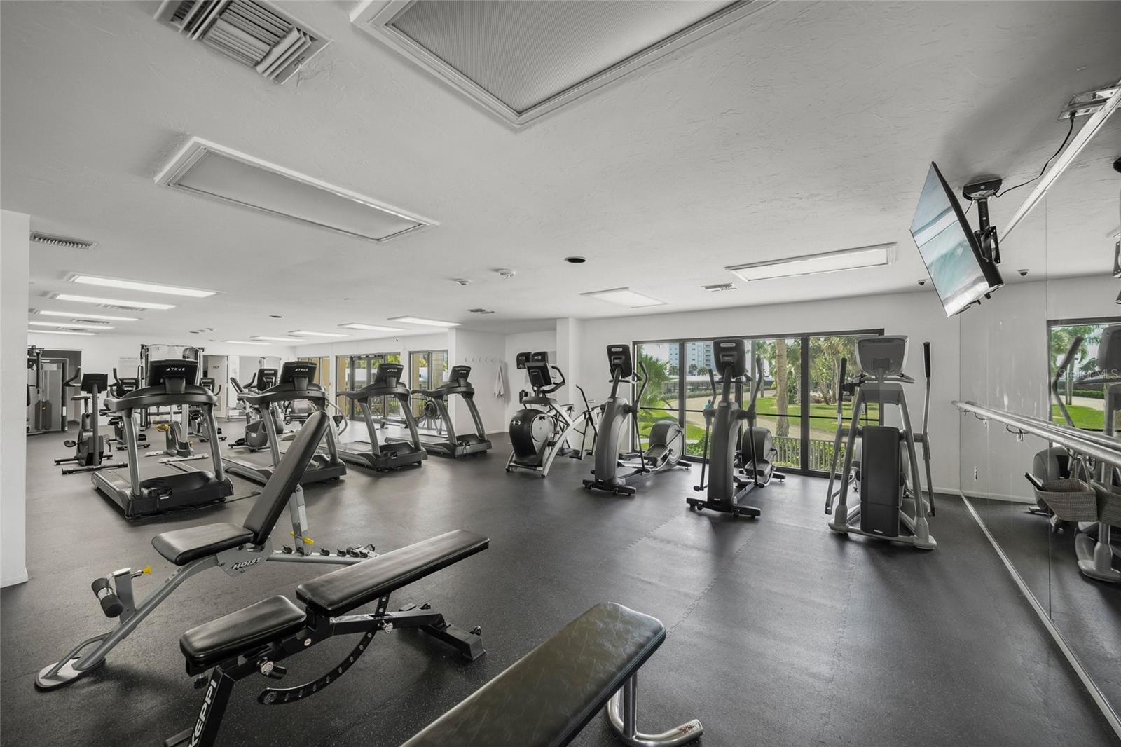 5750 MIDNIGHT PASS RD #704E