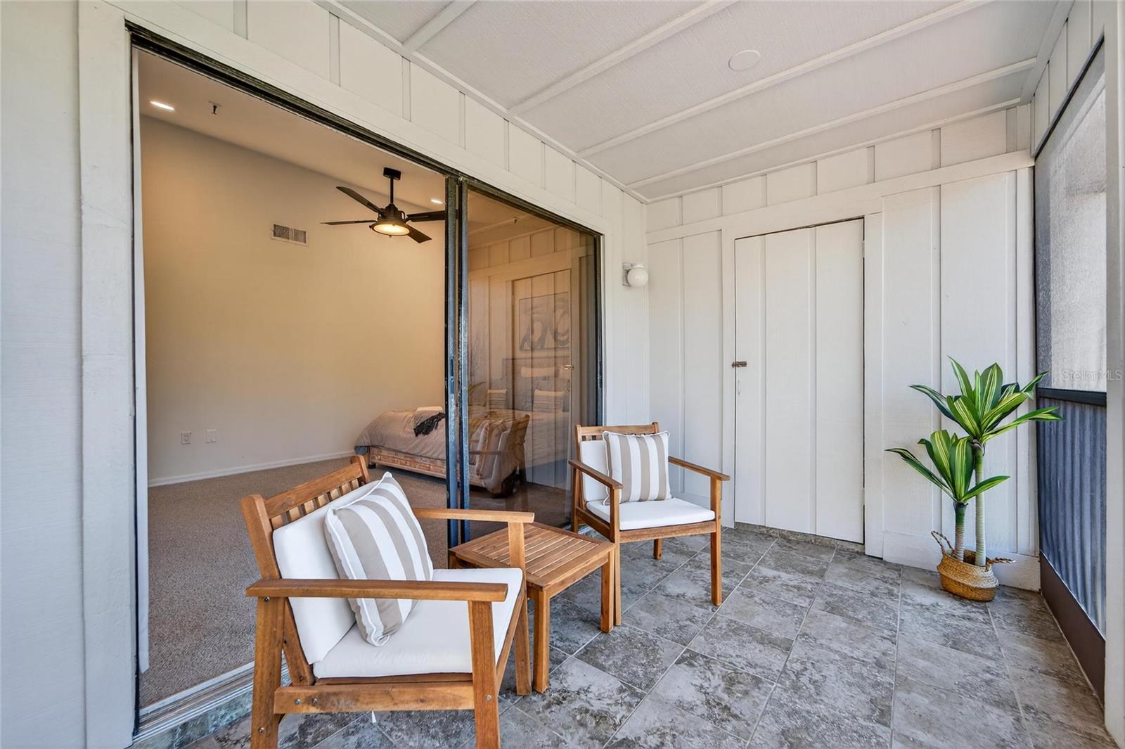 2155 HARBOURSIDE DR #804