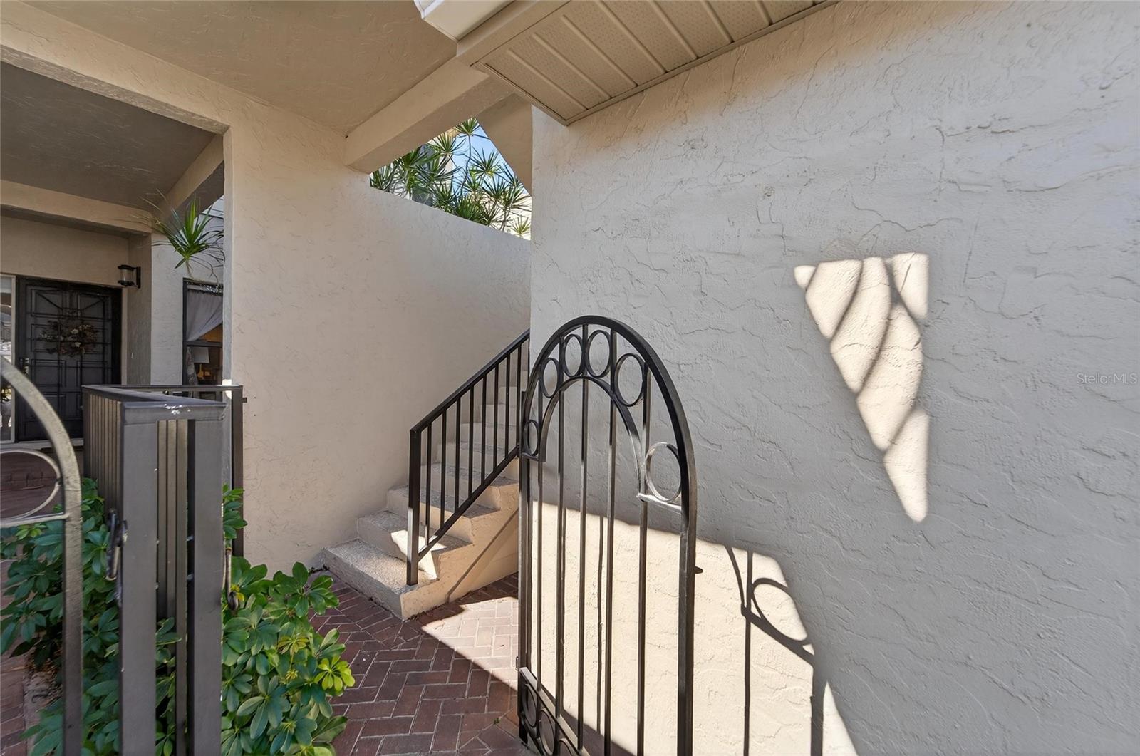 2155 HARBOURSIDE DR #804