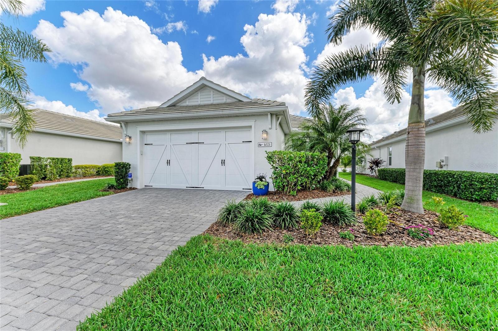 1021 CROSSWIND AVE