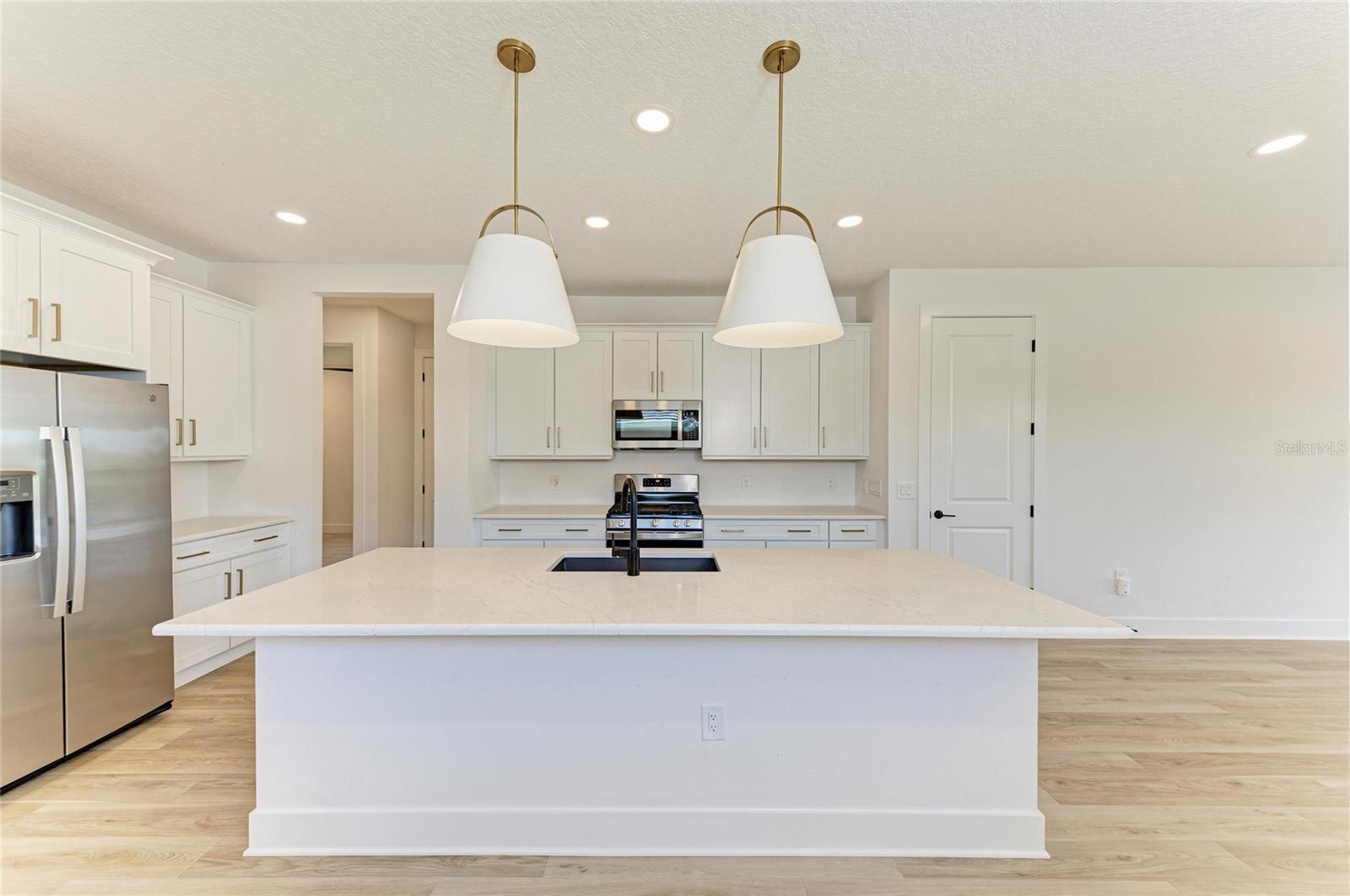 1051 WATERLINE CT