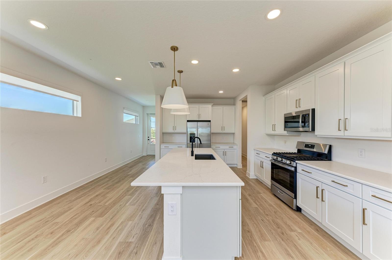 1051 WATERLINE CT