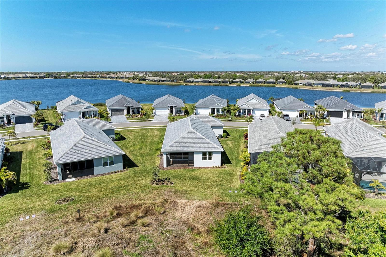 1051 WATERLINE CT