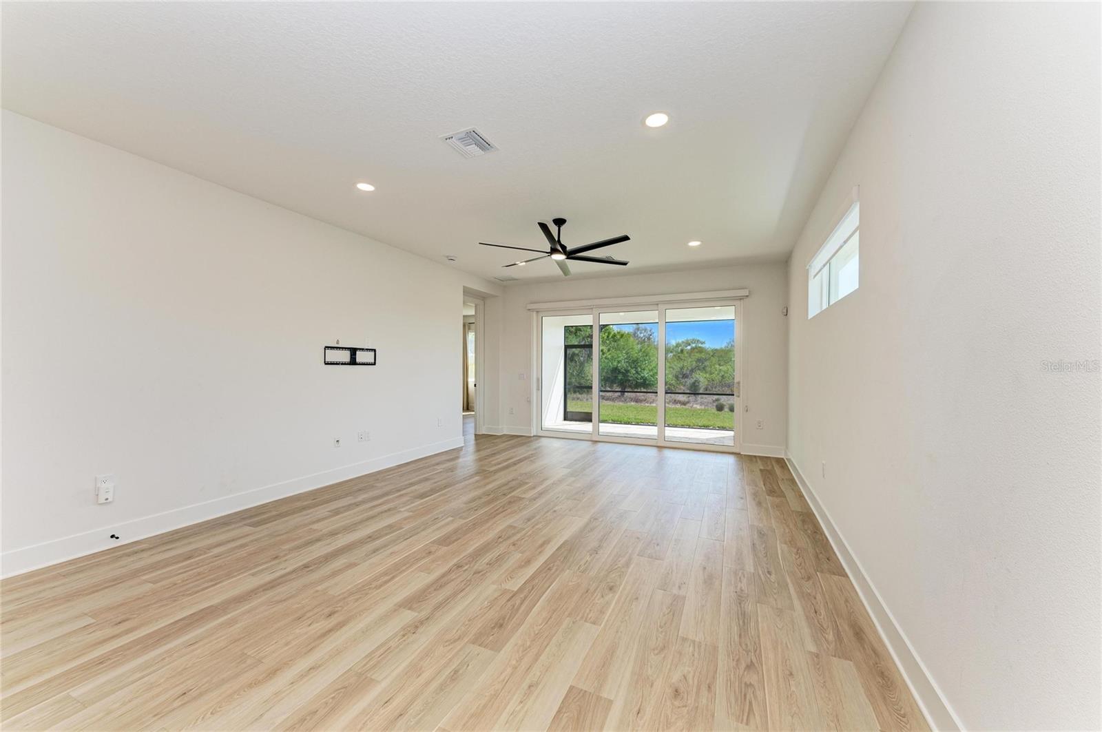 1051 WATERLINE CT