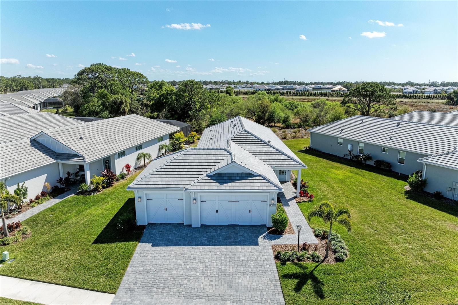 1051 WATERLINE CT