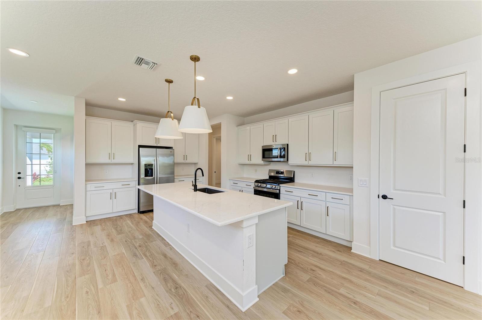 1051 WATERLINE CT