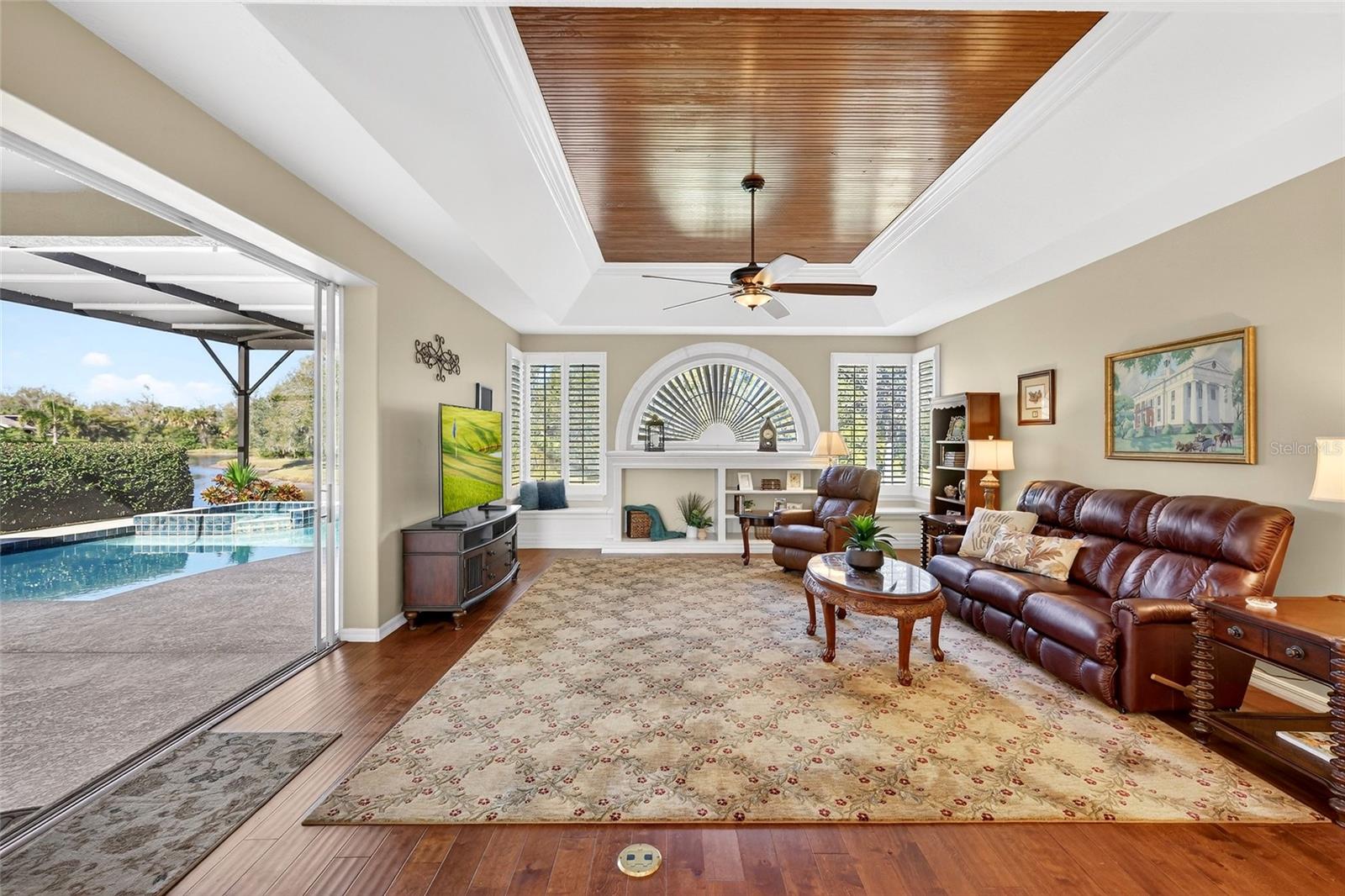 11908 OAK RIDGE DR