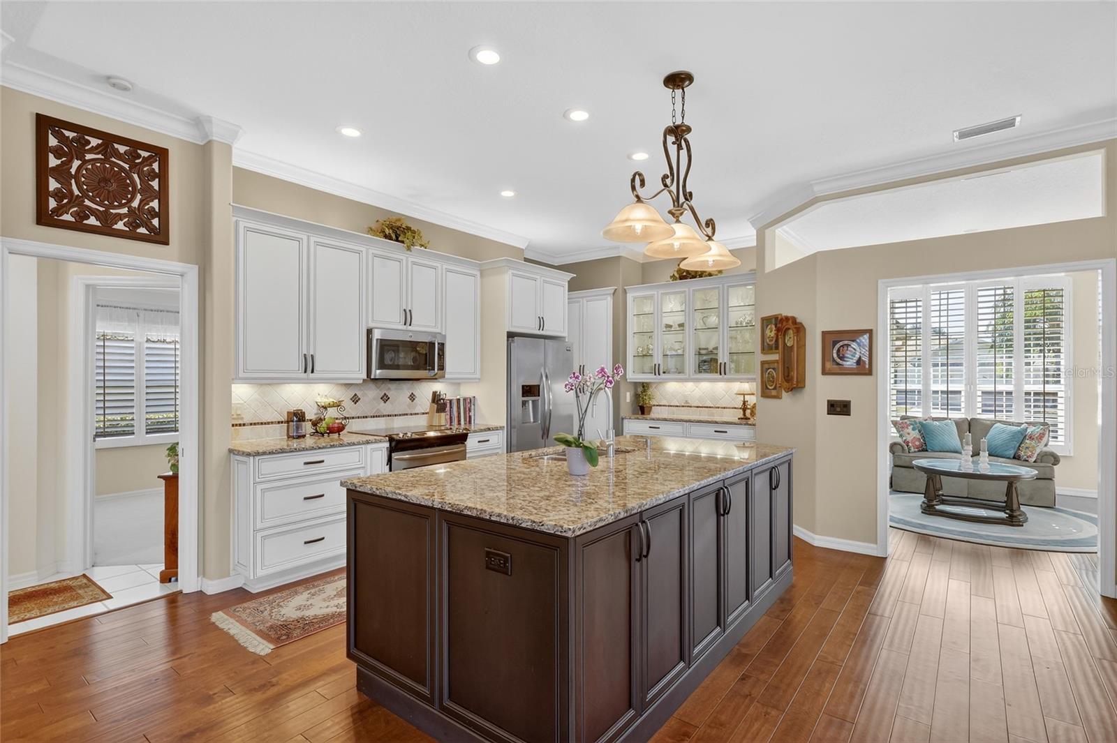 11908 OAK RIDGE DR