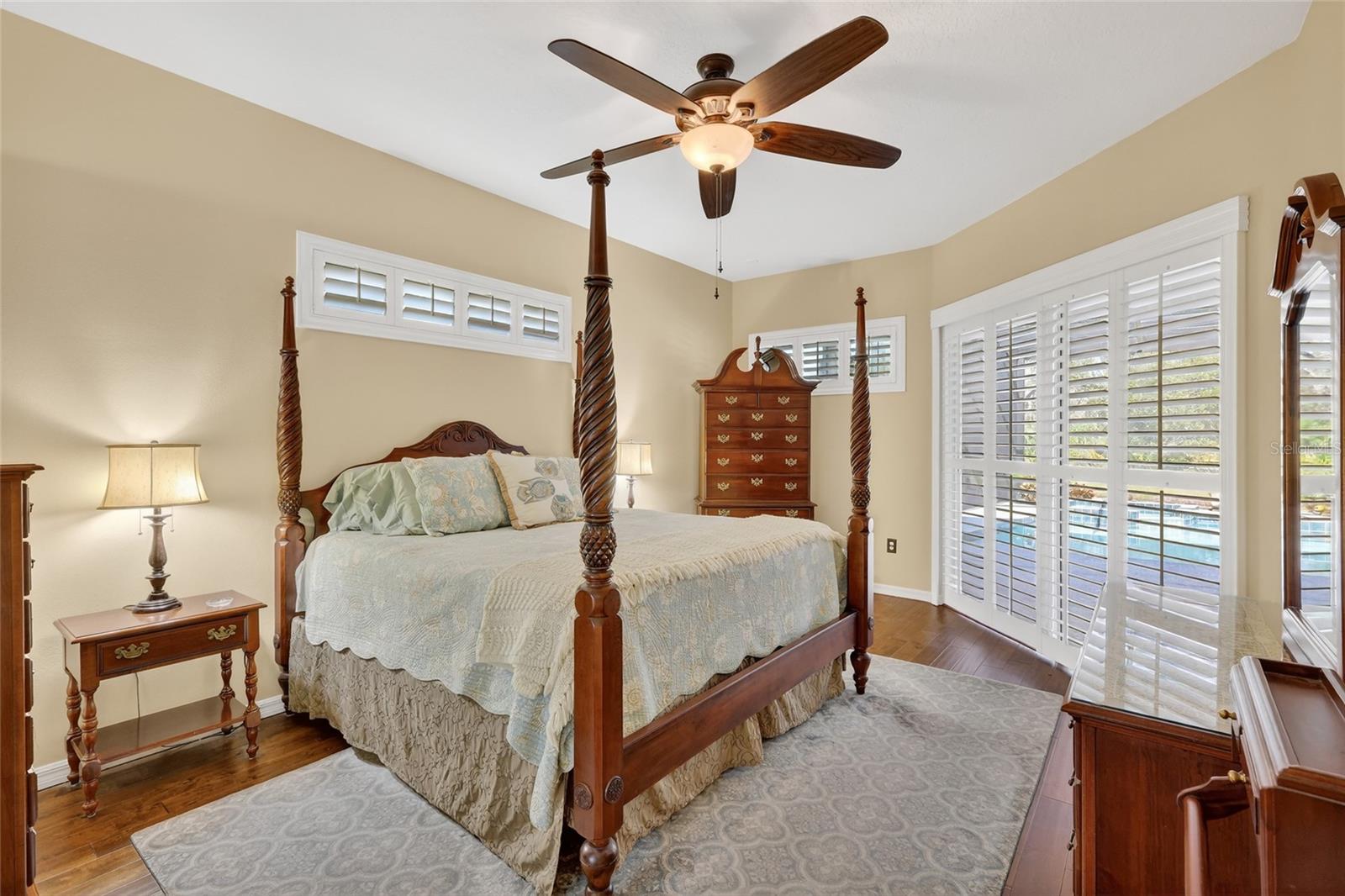 11908 OAK RIDGE DR