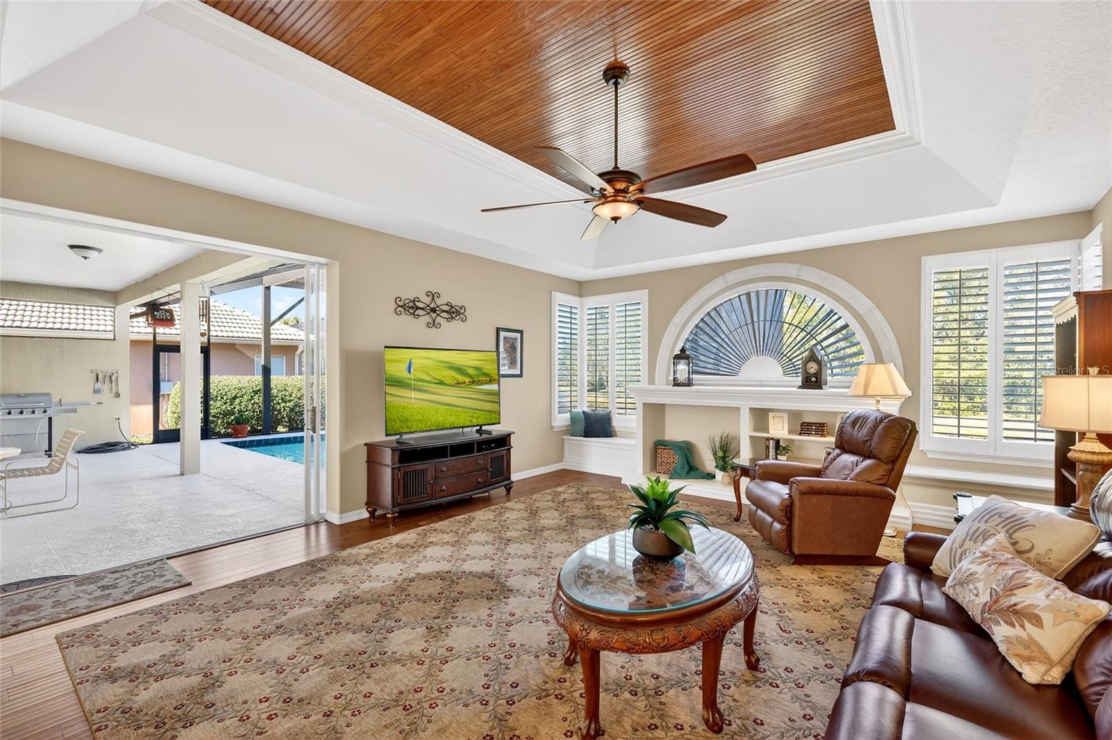 11908 OAK RIDGE DR