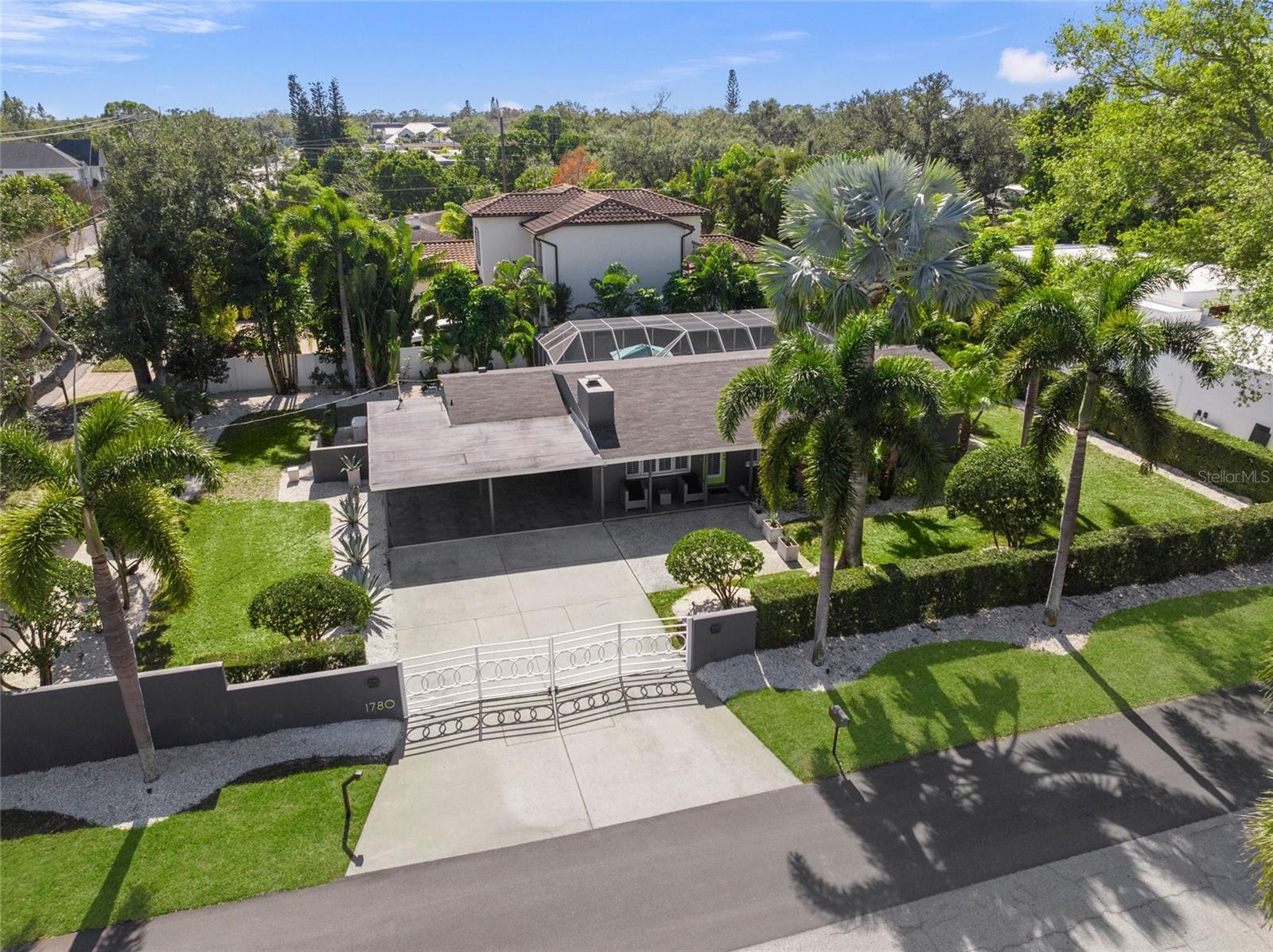 1780 SPRING CREEK DR