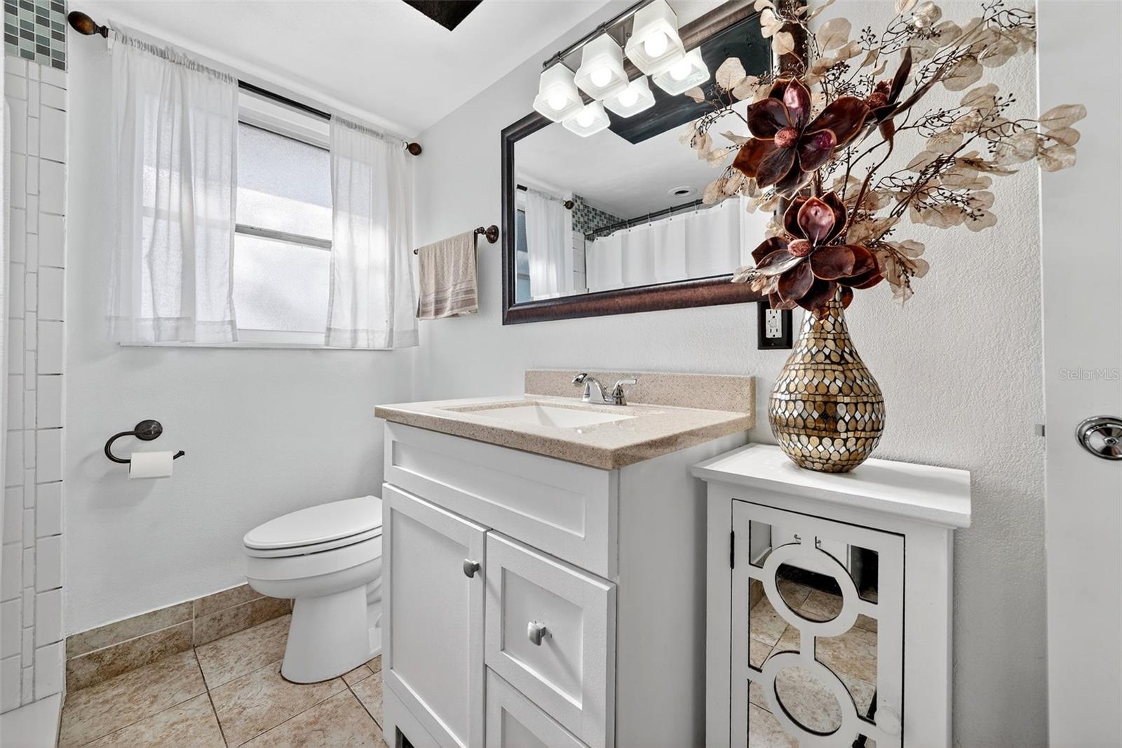 405 W SEMINOLE DR