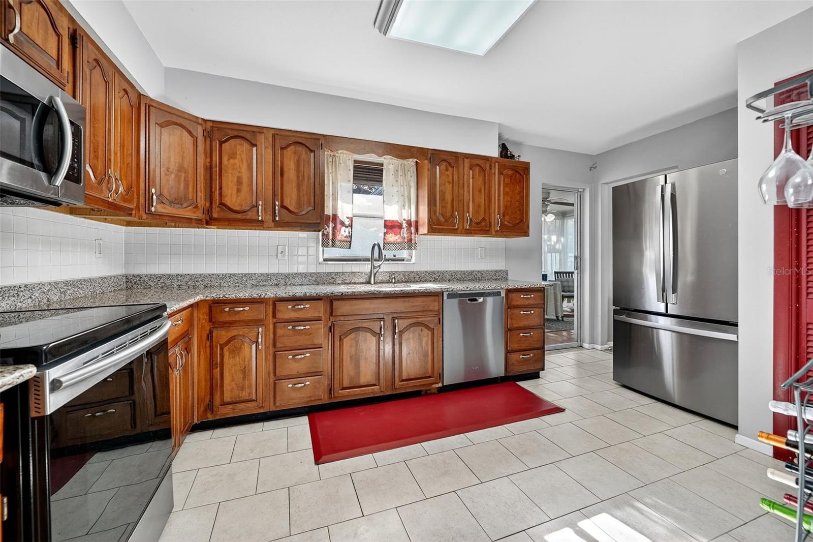 405 W SEMINOLE DR