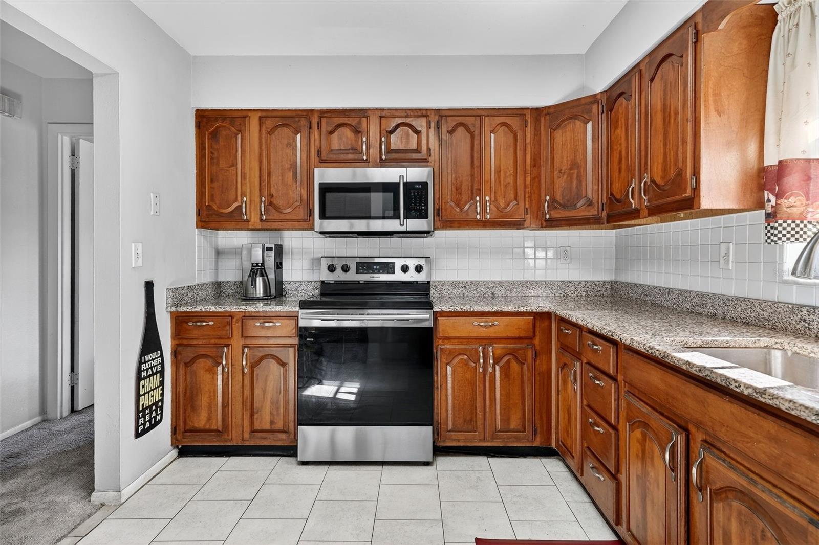 405 W SEMINOLE DR