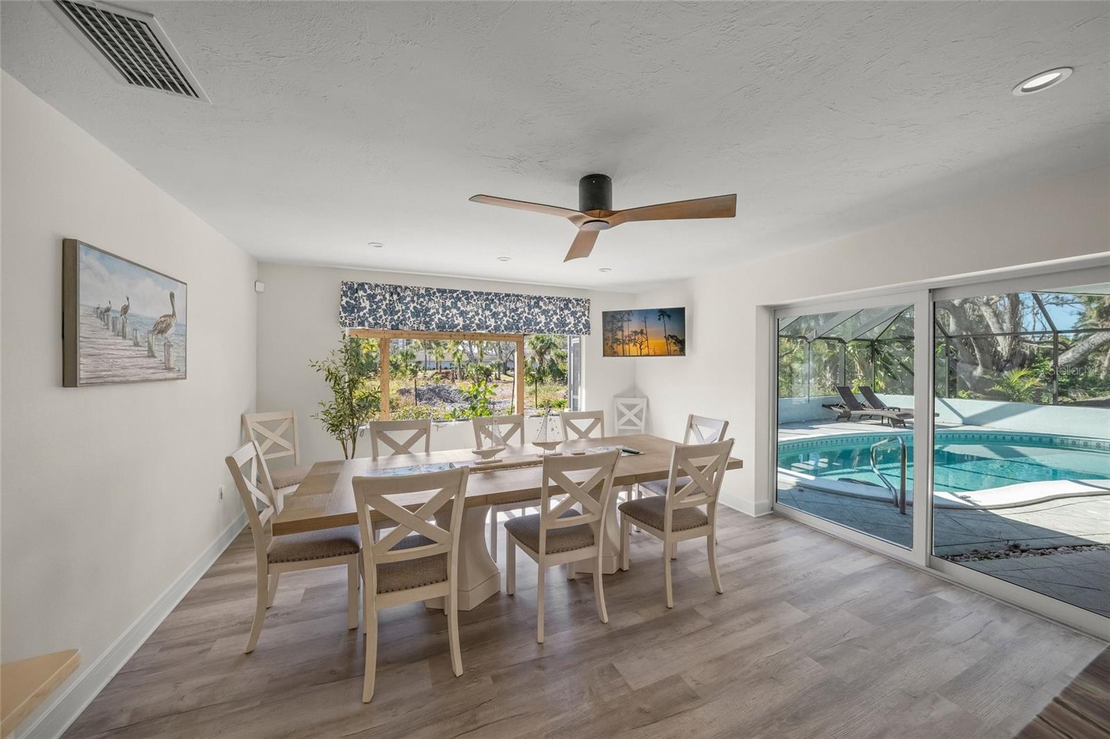 8560 HERON LAGOON CIR