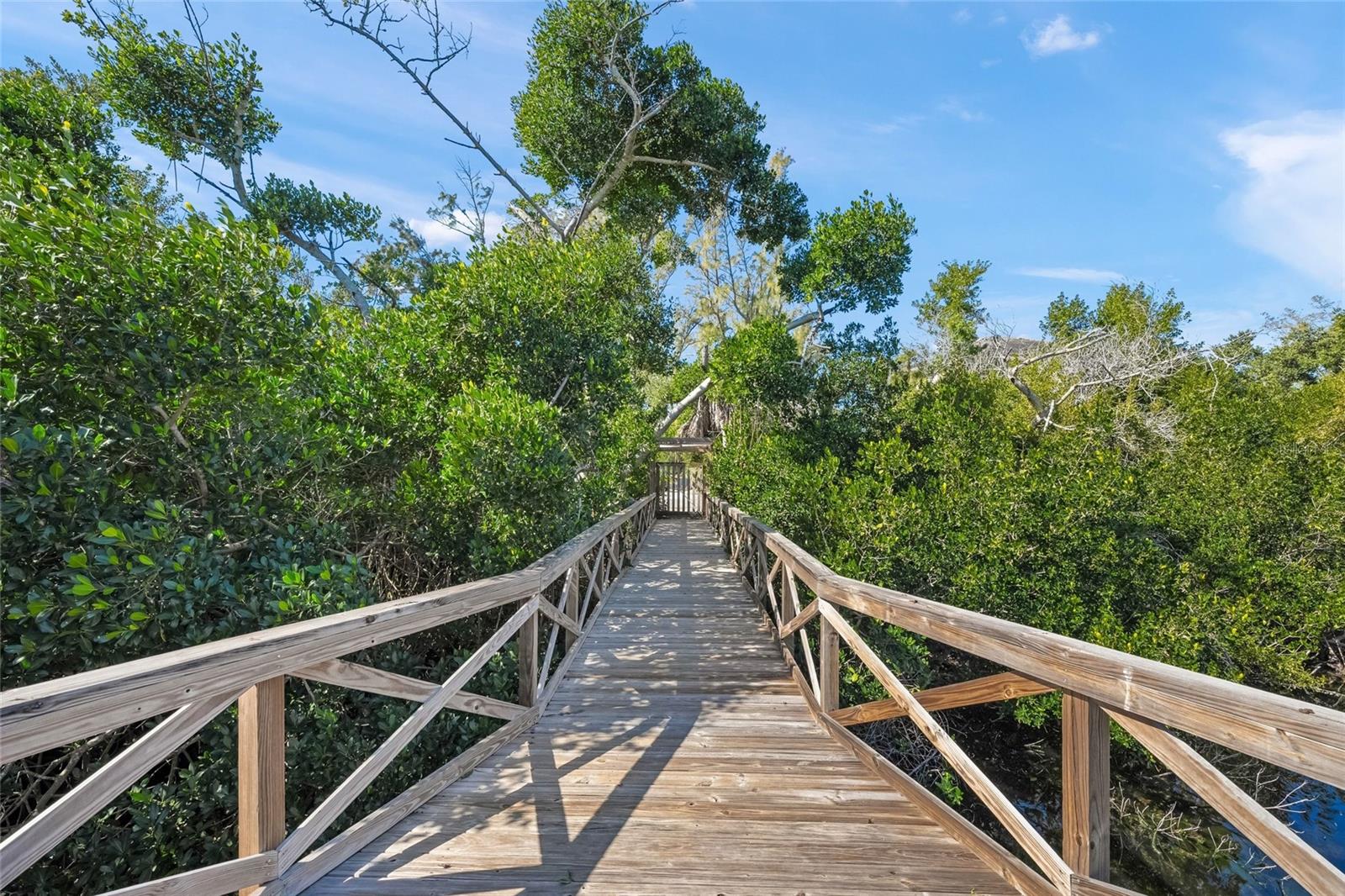 8560 HERON LAGOON CIR