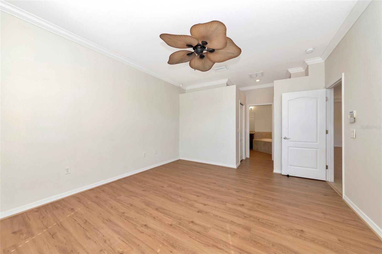 223 RIVER ENCLAVE CT